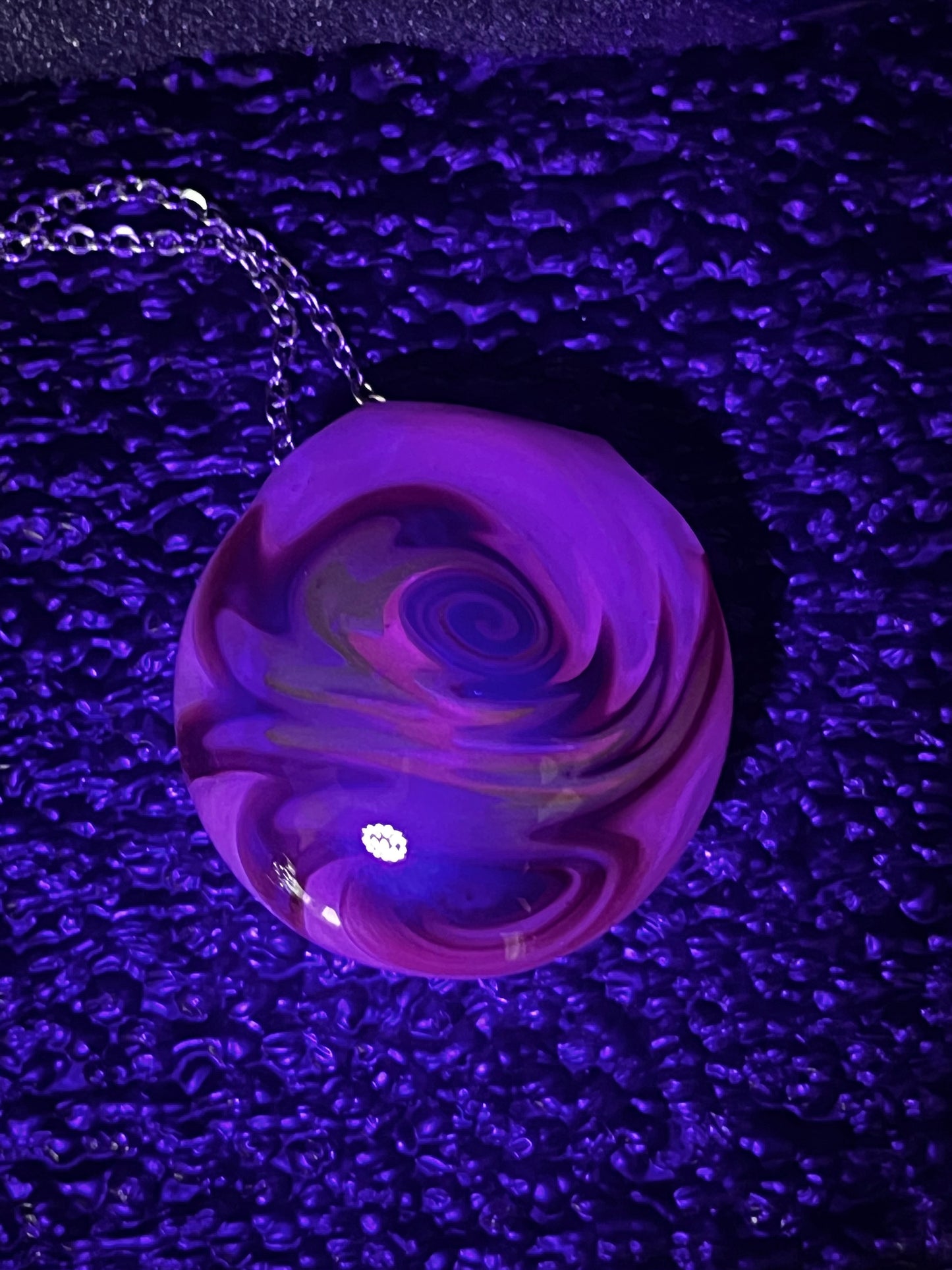 Hollow UV Red, Green, & Blue, Wig Wag Pendant